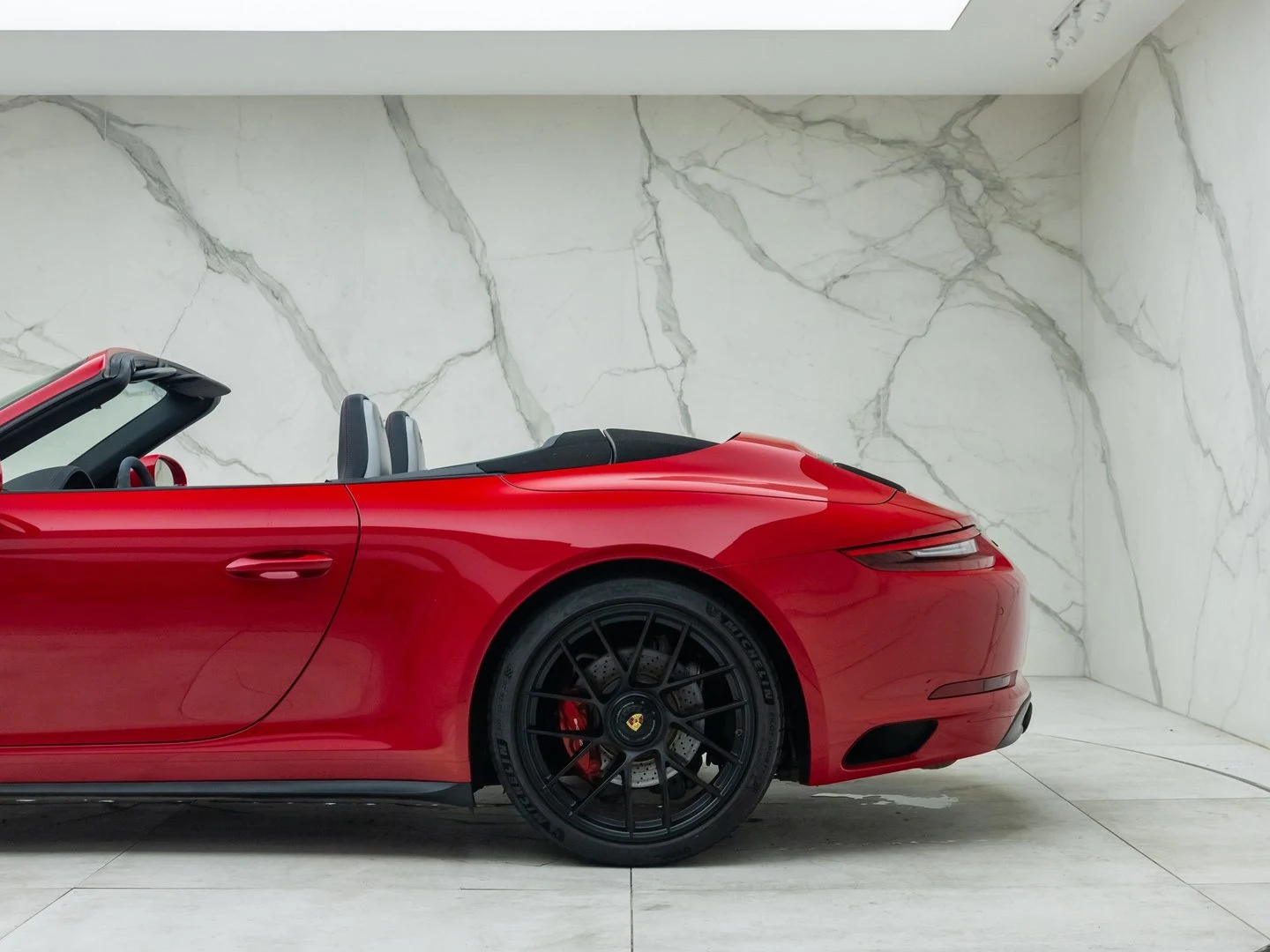2018 Porsche 911 (991.2) Carrera GTS Cabriolet, 14/20