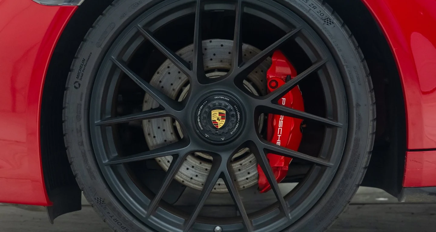 2018 Porsche 911 (991.2) Carrera GTS Cabriolet, 19/20