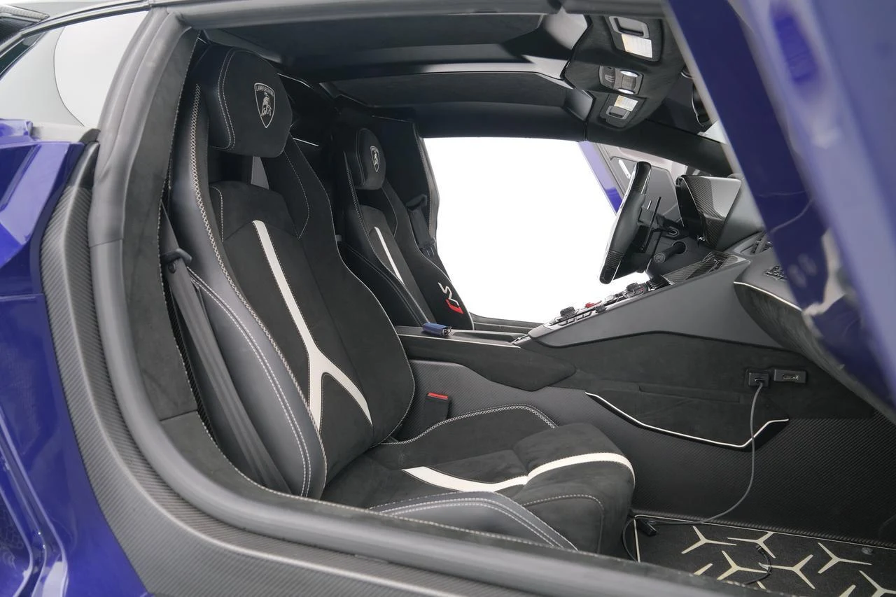 2021 Lamborghini Aventador SVJ Roadster, 13/20