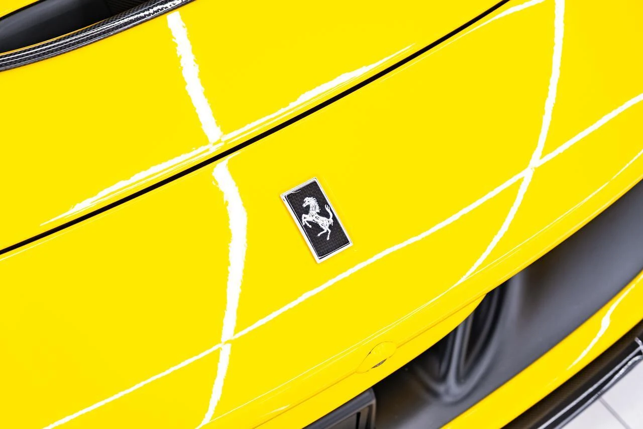 2021 Ferrari F8 Spider, 8/20