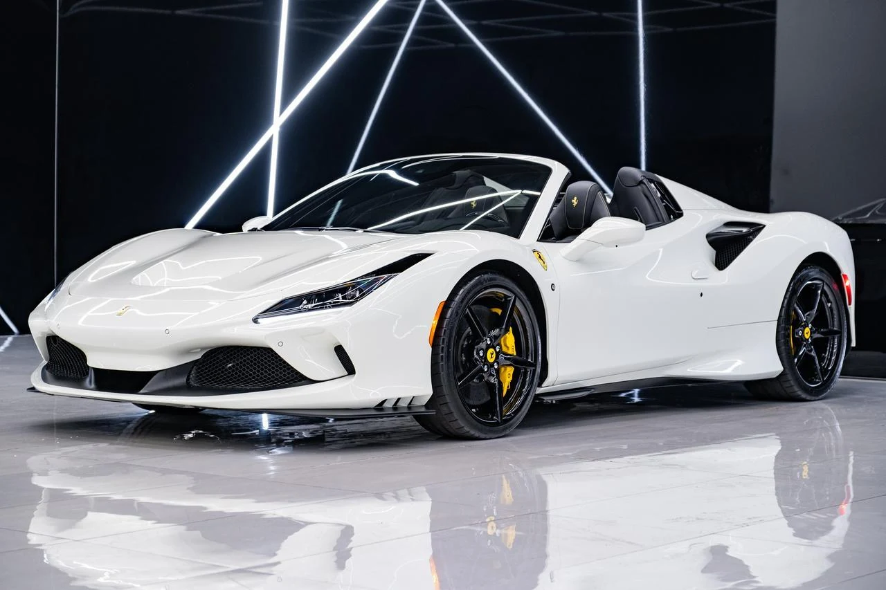 2022 Ferrari F8 Spider, 2/20