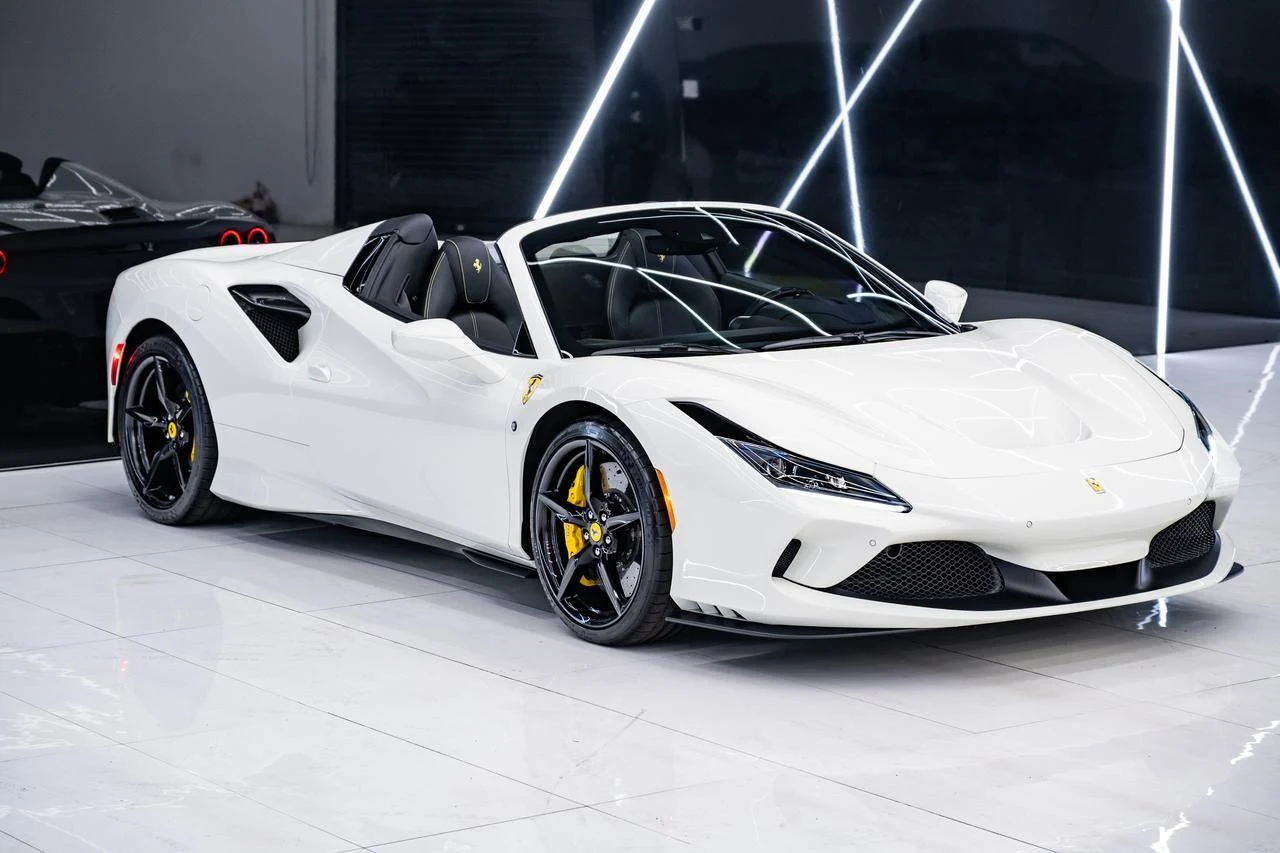 2022 Ferrari F8 Spider, 8/20