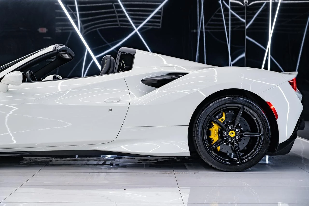 2022 Ferrari F8 Spider, 12/20