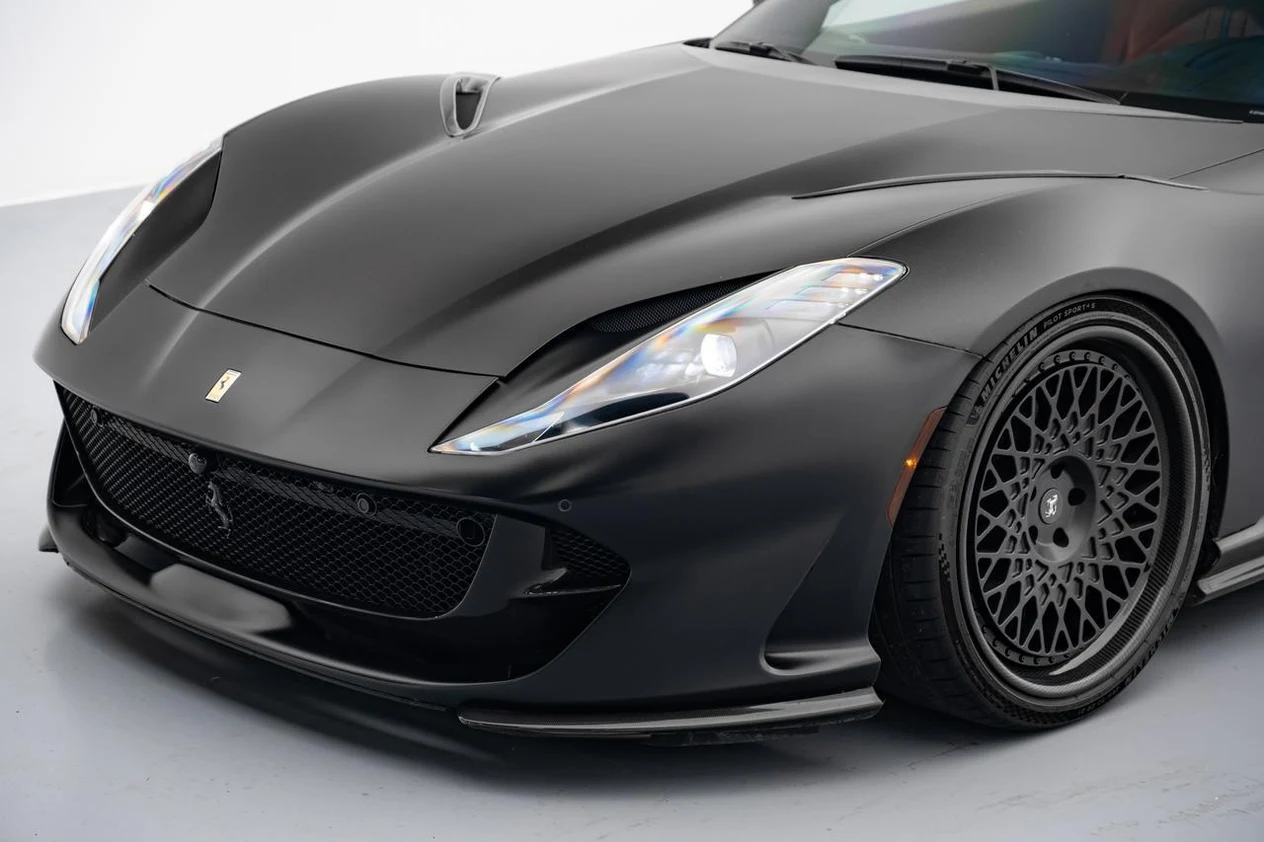 2018 Ferrari 812 Superfast, 6/20
