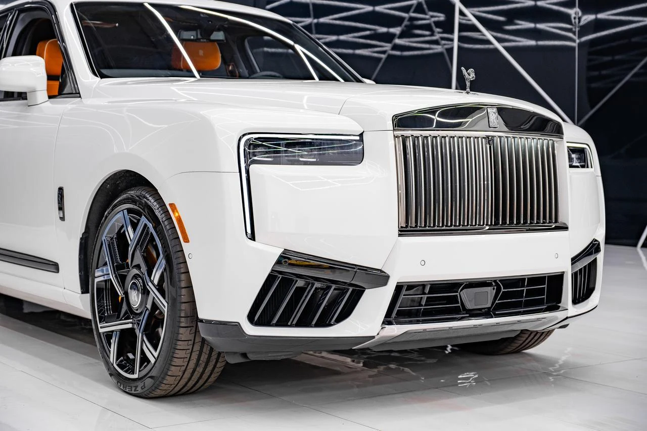 2025 Rolls-Royce Cullinan Series II Black Badge, 6/20