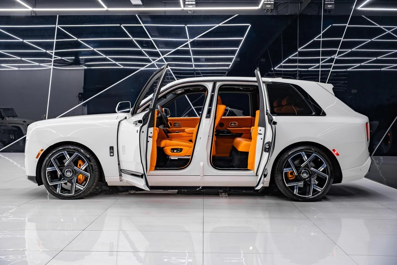 2025 Rolls-Royce Cullinan Series II Black Badge, 10/20