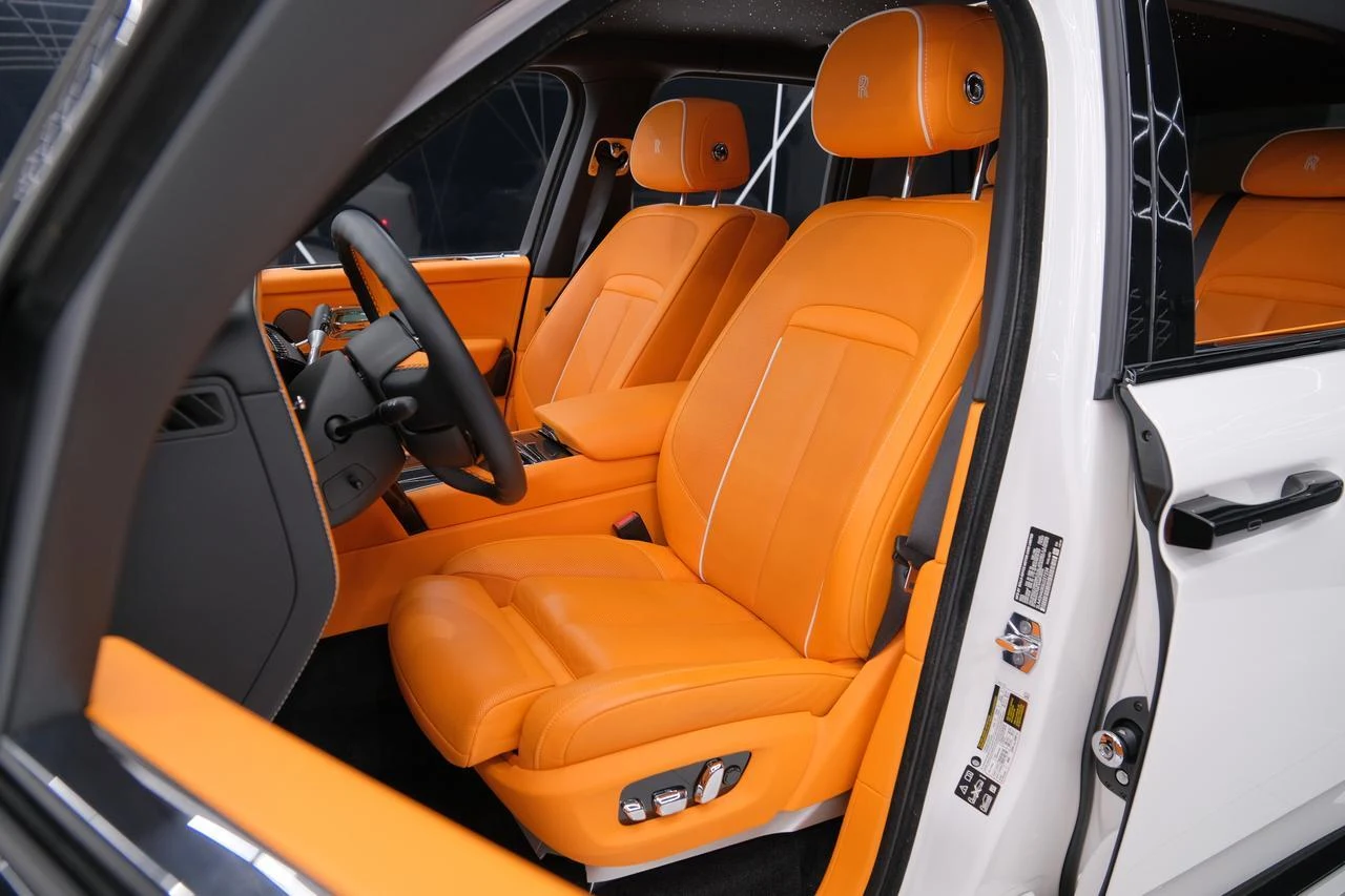2025 Rolls-Royce Cullinan Series II Black Badge, 17/20
