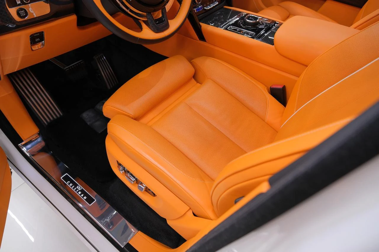 2025 Rolls-Royce Cullinan Series II Black Badge, 18/20