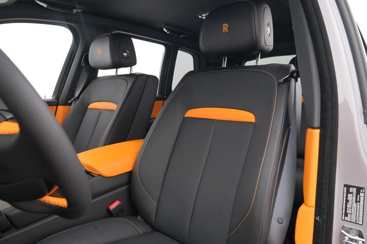 2027 Rolls-Royce Cullinan Series II, 17/20
