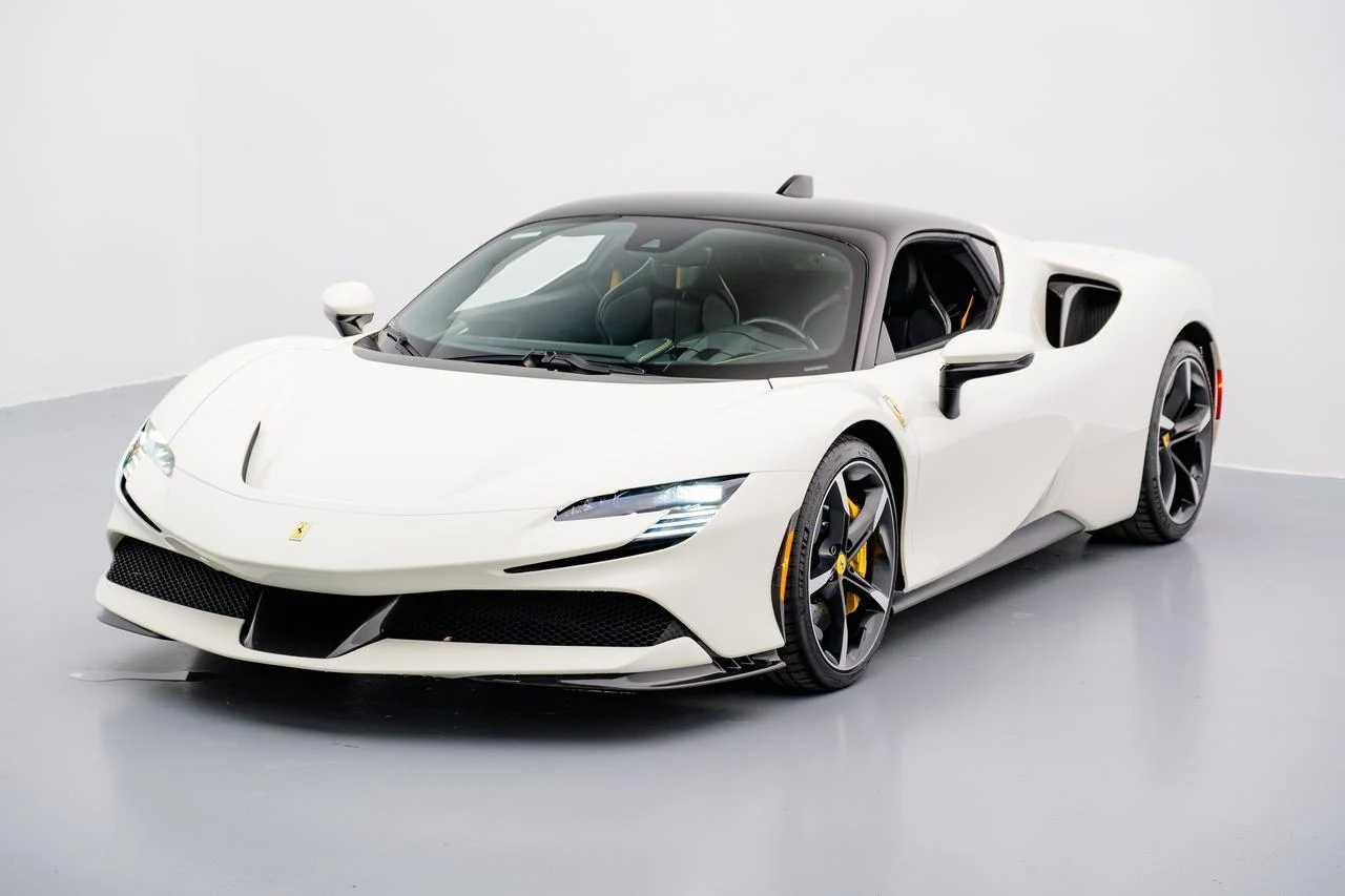 2021 Ferrari SF90 Stradale, 2/20