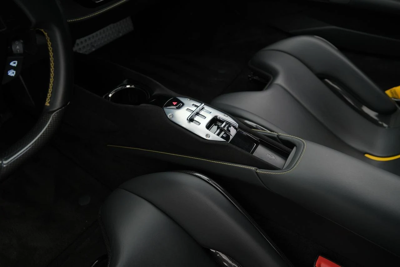 2021 Ferrari SF90 Stradale, 12/20