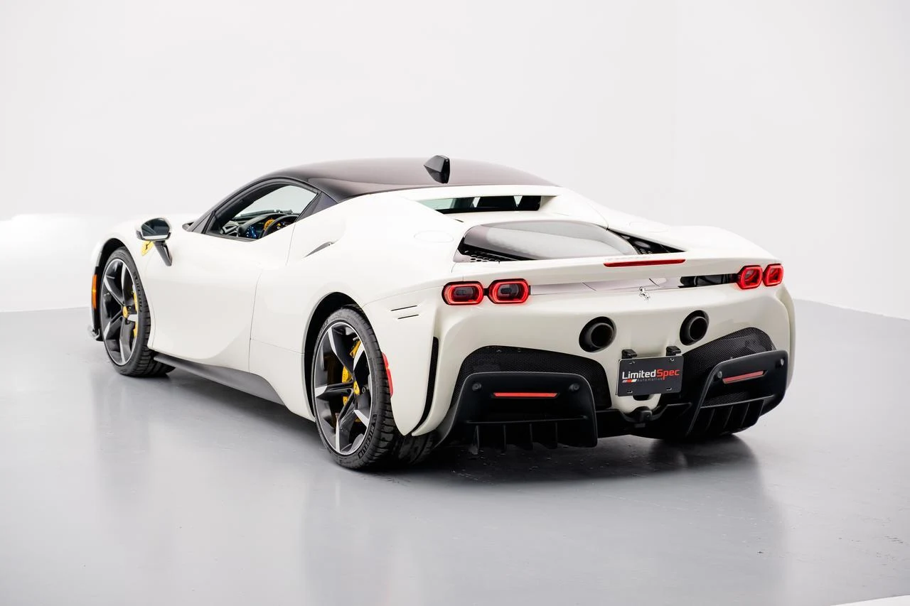 2021 Ferrari SF90 Stradale, 20/20