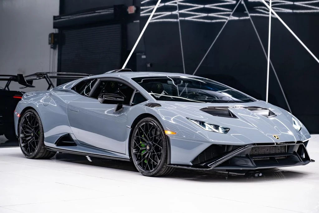 Lamborghini Huracán STO · gray · Limited Spec Automotive