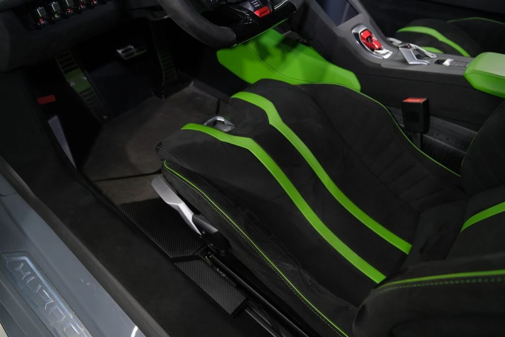 2023 Lamborghini Huracán STO, 17/20