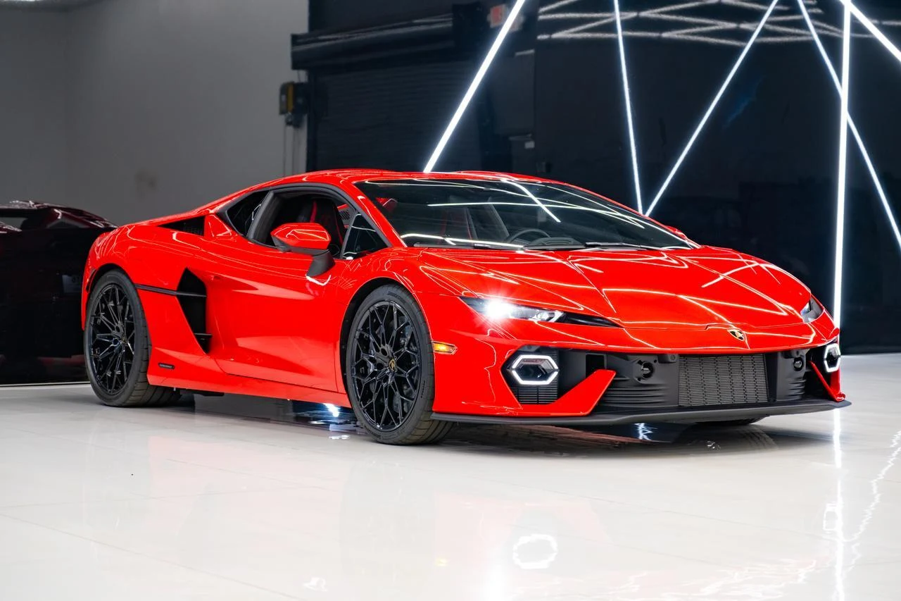 Lamborghini Temerario · red · Limited Spec Automotive