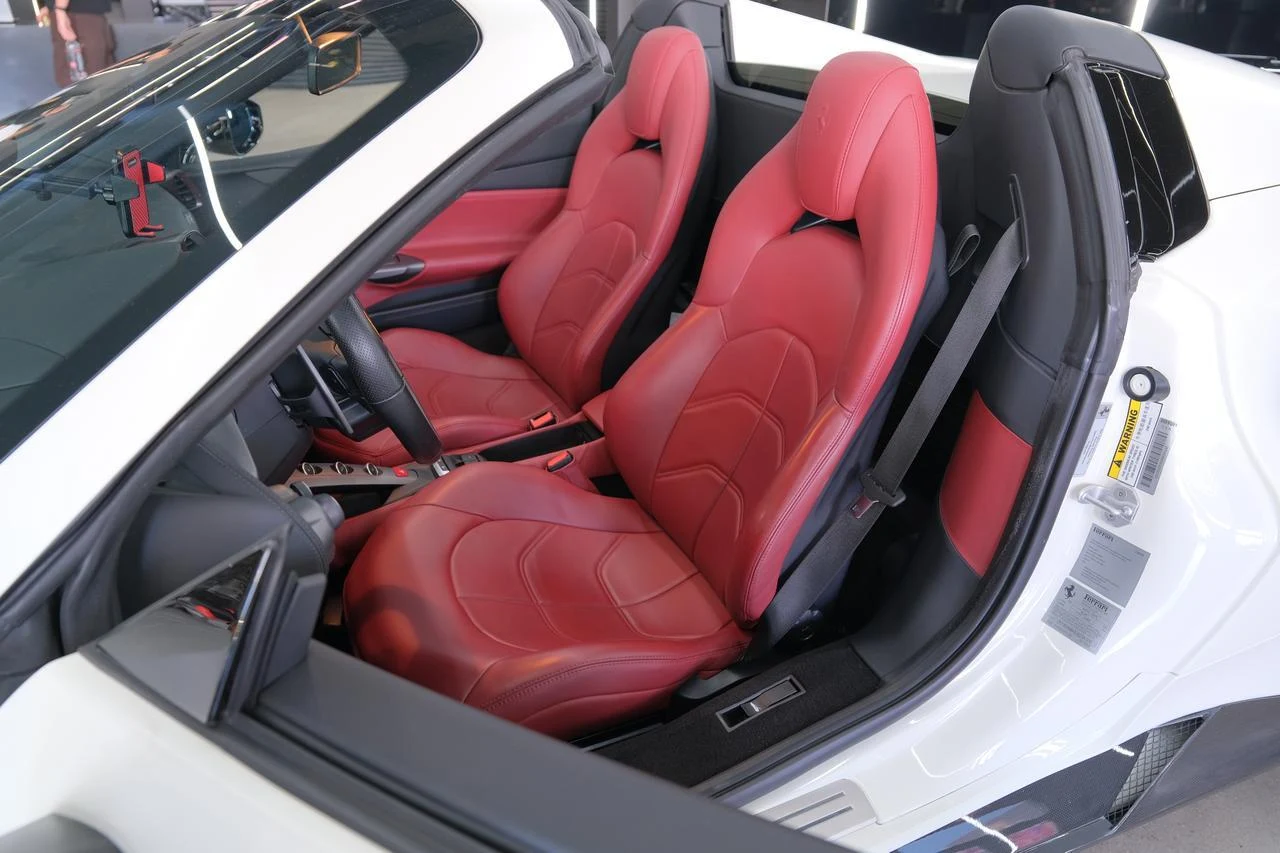 2018 Ferrari 488 Spider, 15/20