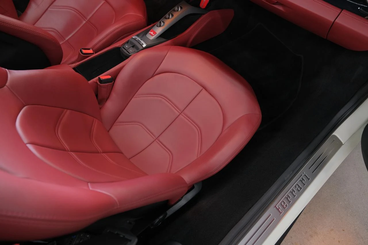 2018 Ferrari 488 Spider, 20/20