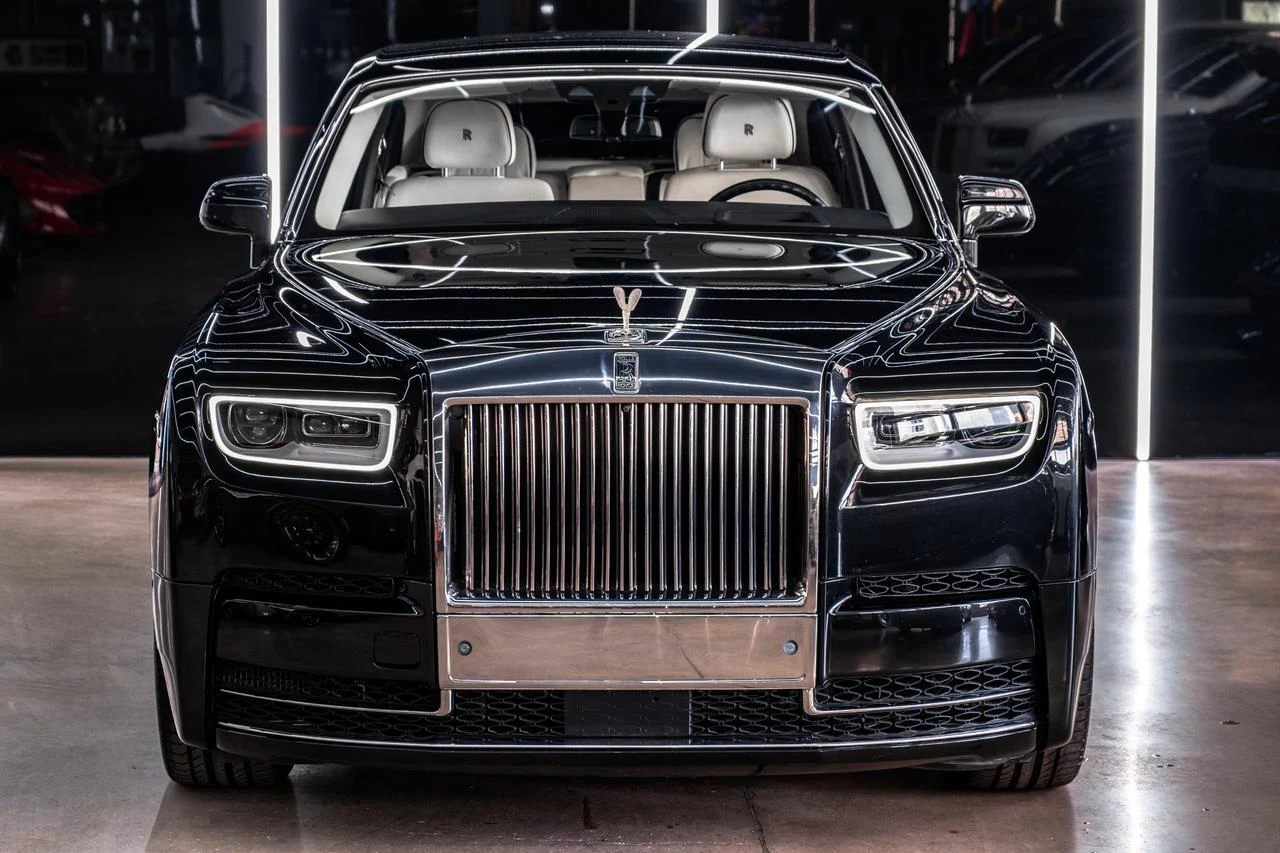 2022 Rolls-Royce Phantom VIII, 3/20