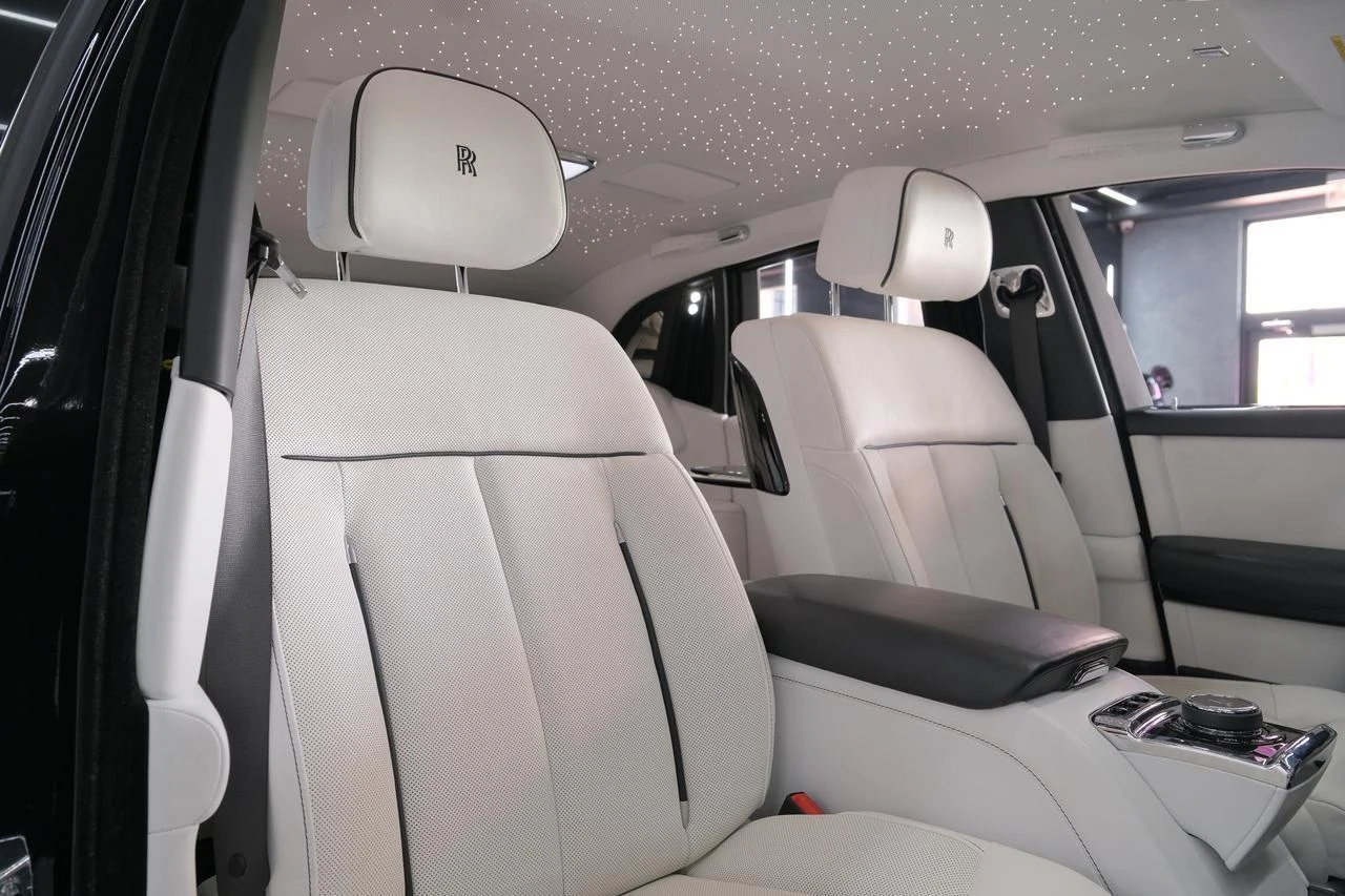 2022 Rolls-Royce Phantom VIII, 19/20