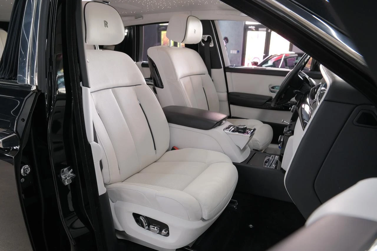 2022 Rolls-Royce Phantom VIII, 20/20