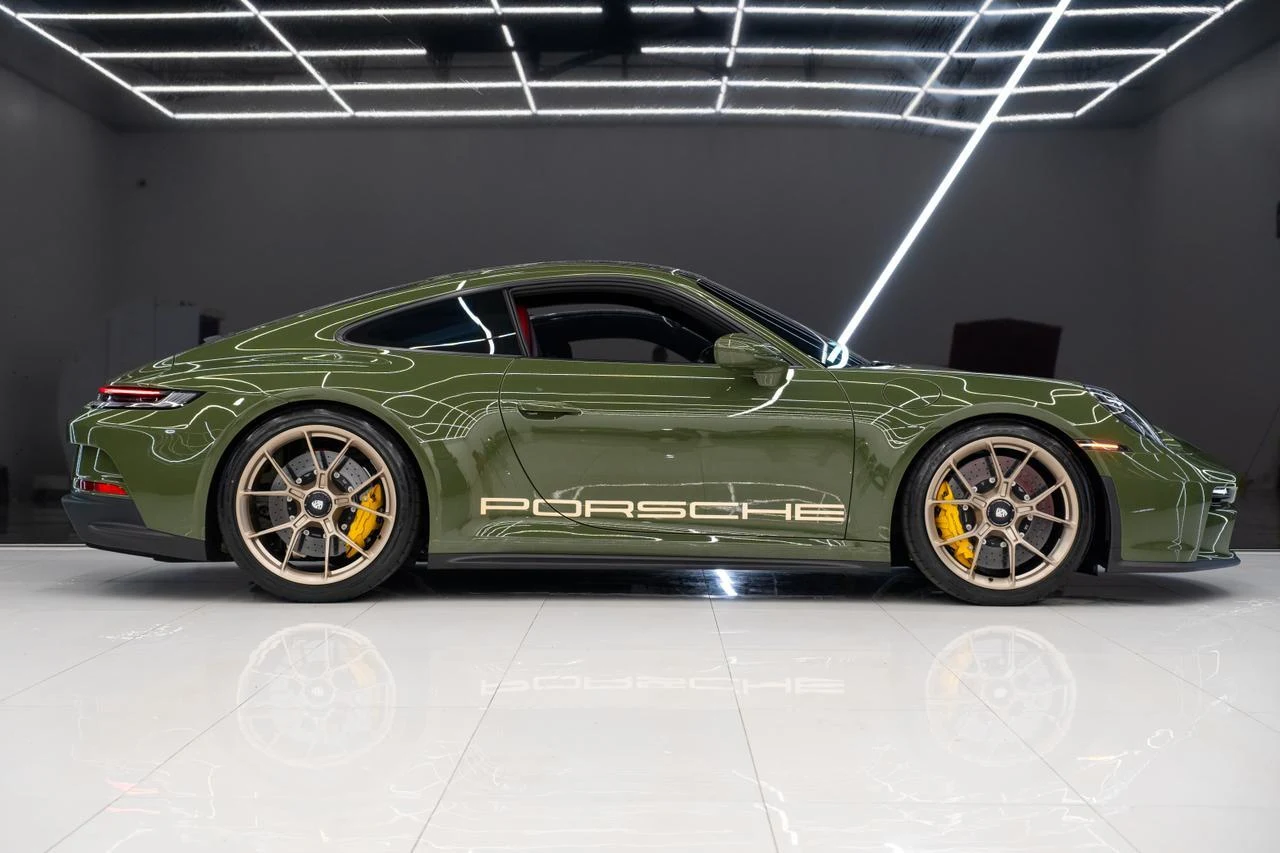2022 Porsche 911 (992.1) GT3 Touring, 6/20