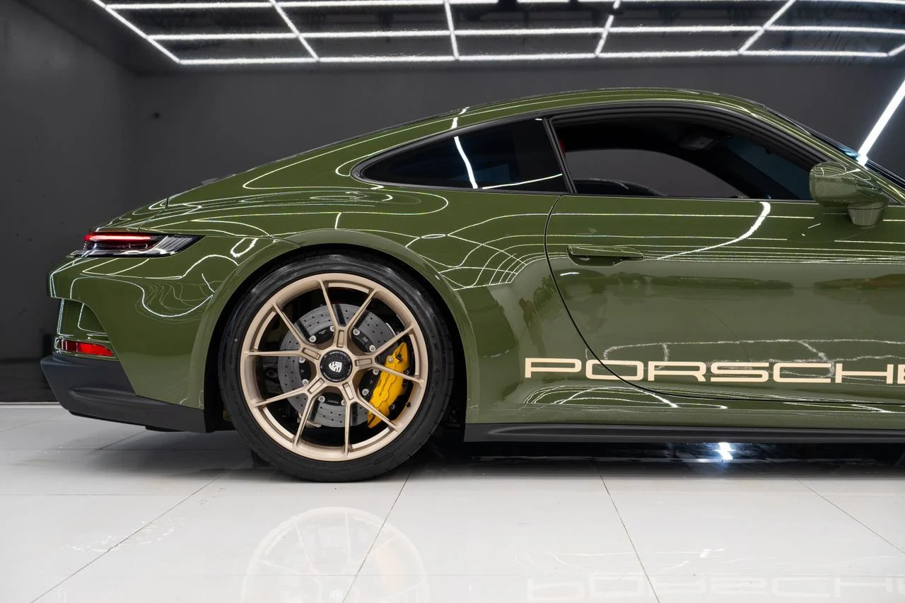2022 Porsche 911 (992.1) GT3 Touring, 7/20