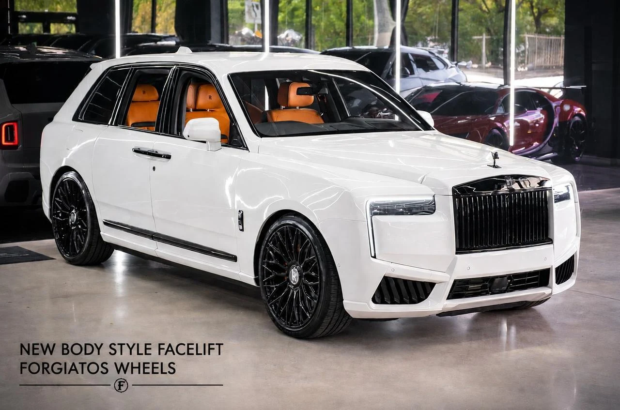 Rolls-Royce Cullinan · white · Limited Spec Automotive