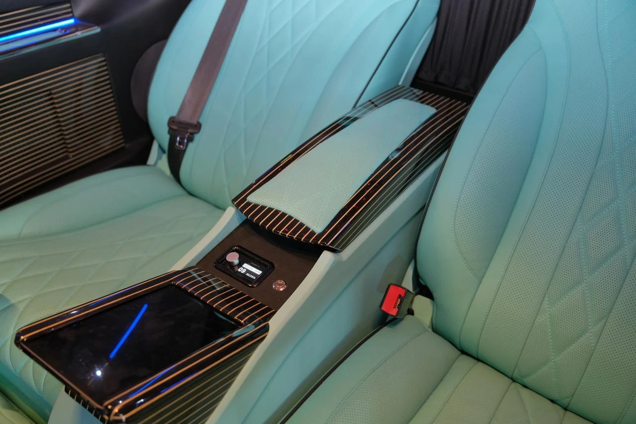 2023 Mercedes-Benz Metris BRABUS VIP, 16/20