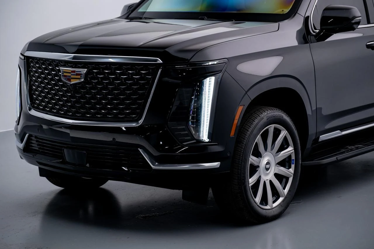 2026 Cadillac Escalade ESV Bulletproof (5th Generation), 3/20