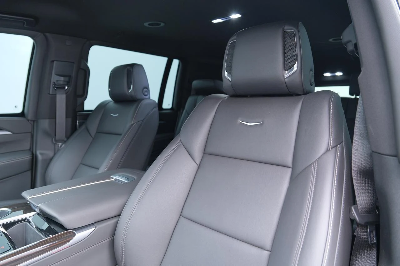 2026 Cadillac Escalade ESV Bulletproof (5th Generation), 7/20