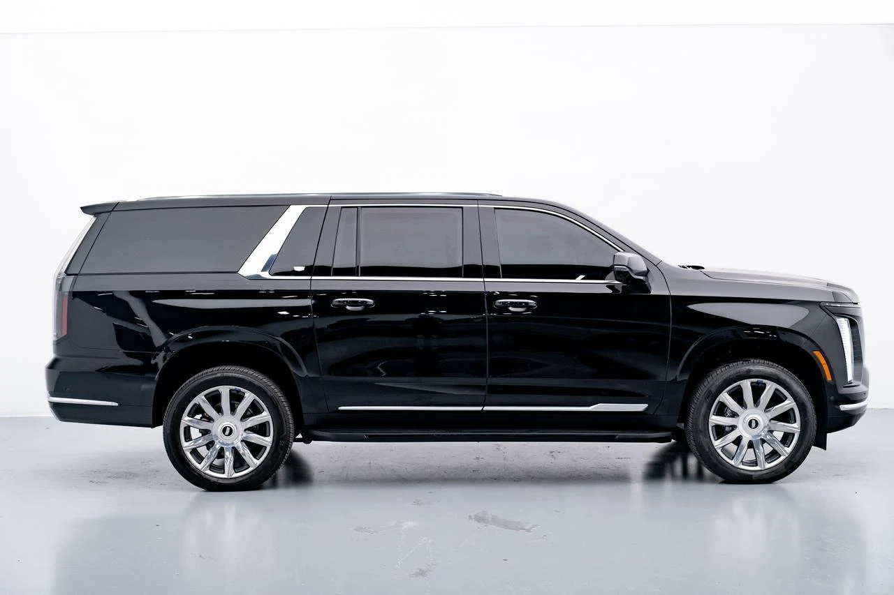 2026 Cadillac Escalade ESV Bulletproof (5th Generation), 19/20