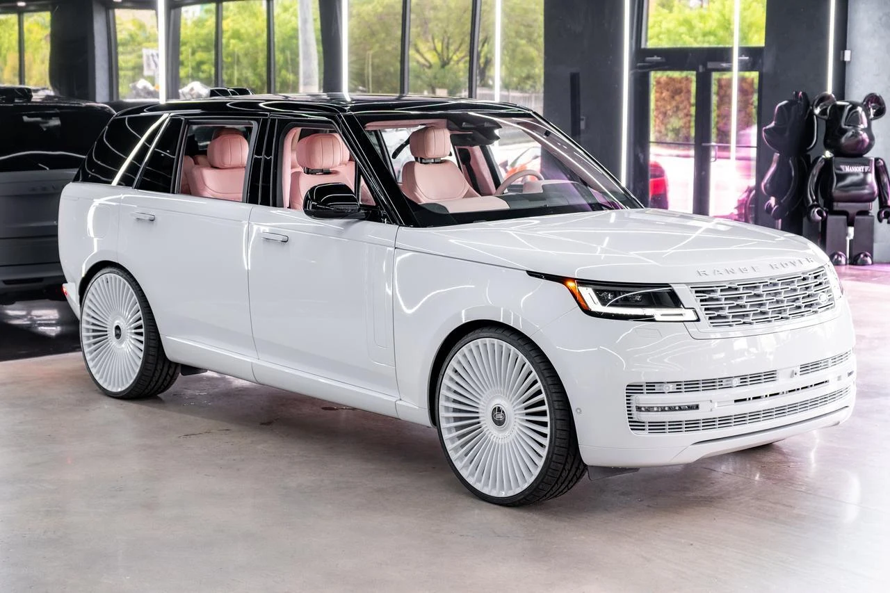 Land Rover Range Rover SE (L460) · white · Limited Spec Automotive