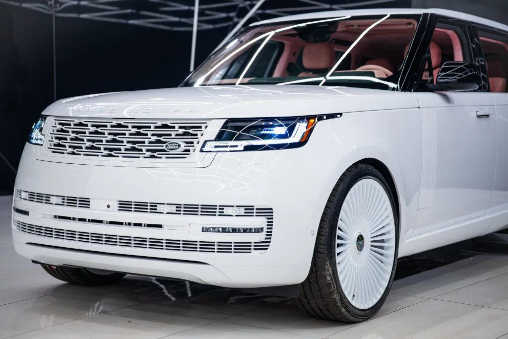 2026 Land Rover Range Rover SE (L460), 3/20