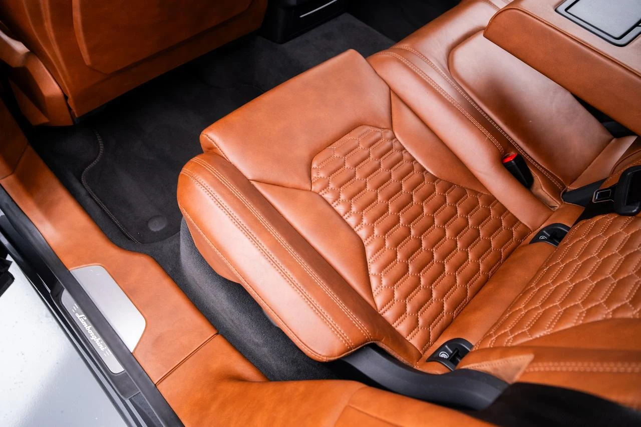 2020 Lamborghini Urus, 13/20