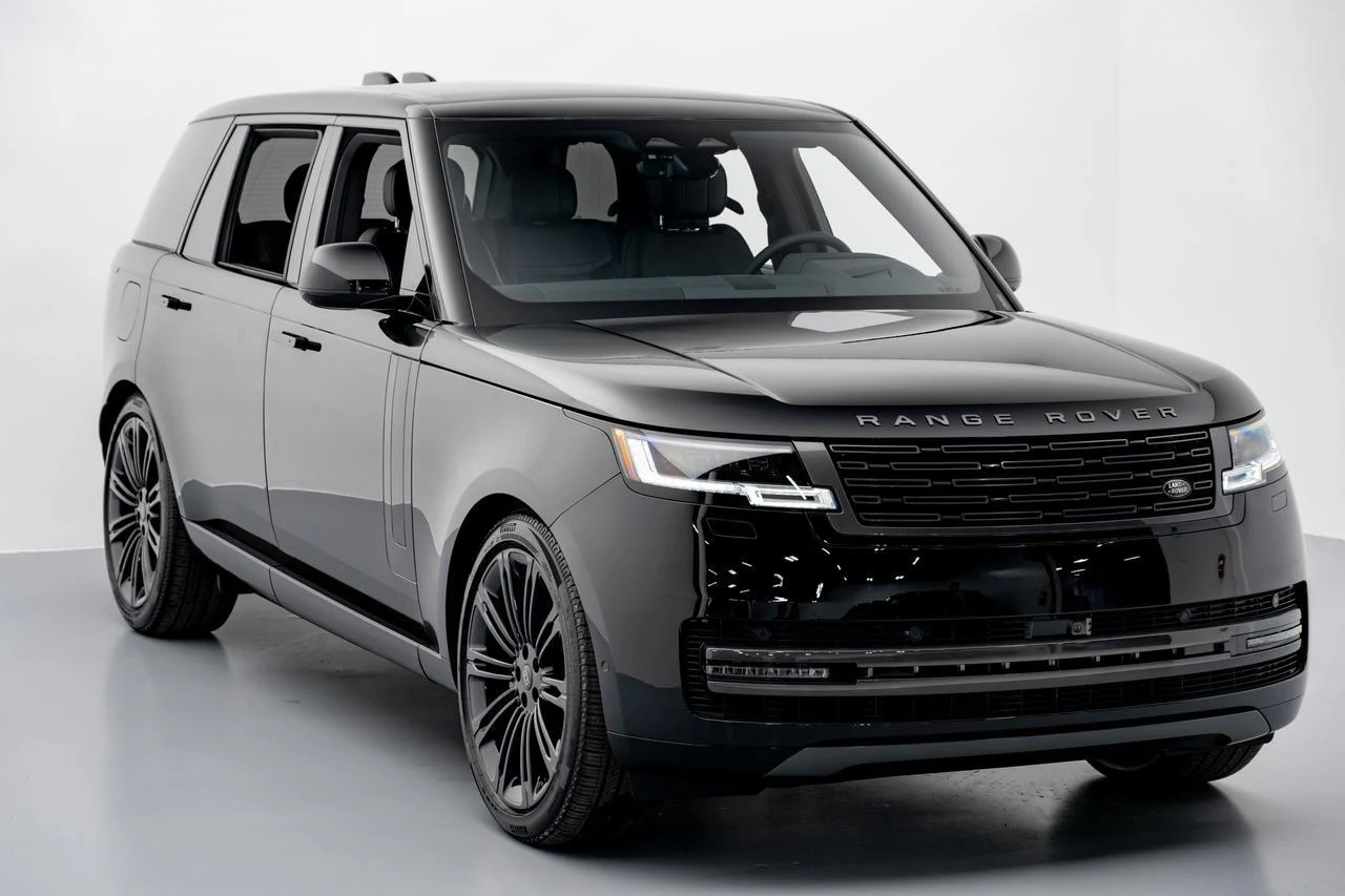 Land Rover Range Rover SE (L460) · black · Limited Spec Automotive