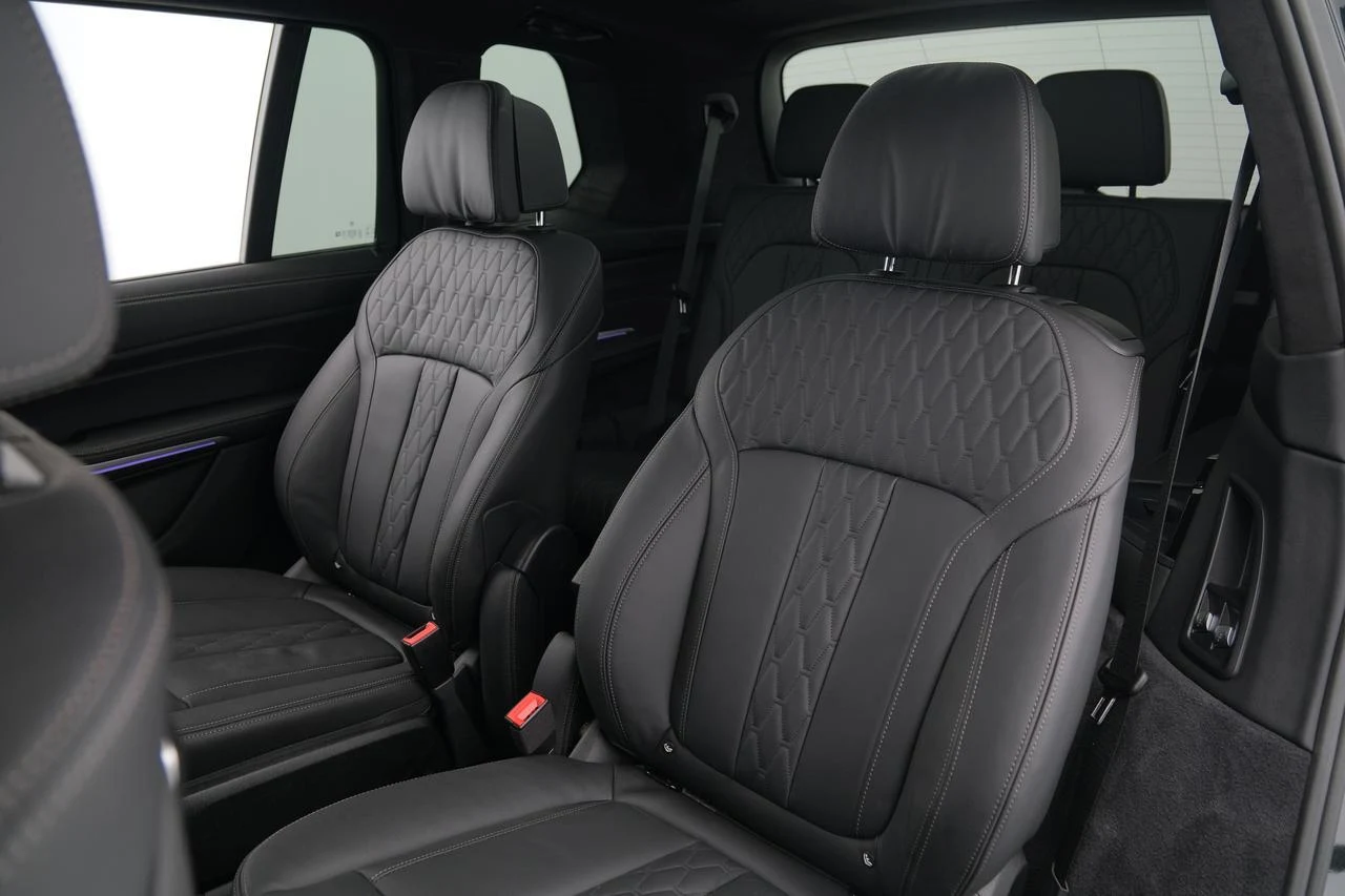 2025 BMW X7 M60i, 15/20