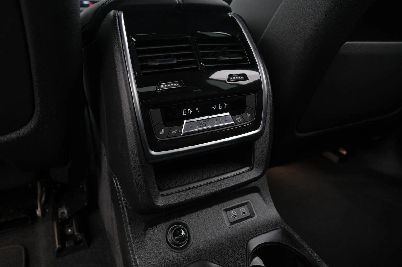 2025 BMW X7 M60i, 18/20