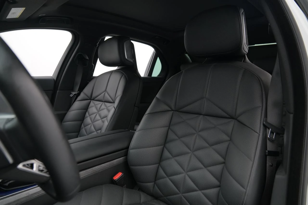 2025 BMW 740i (G70), 12/20