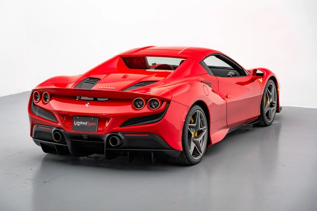 2022 Ferrari F8 Spider, 6/30