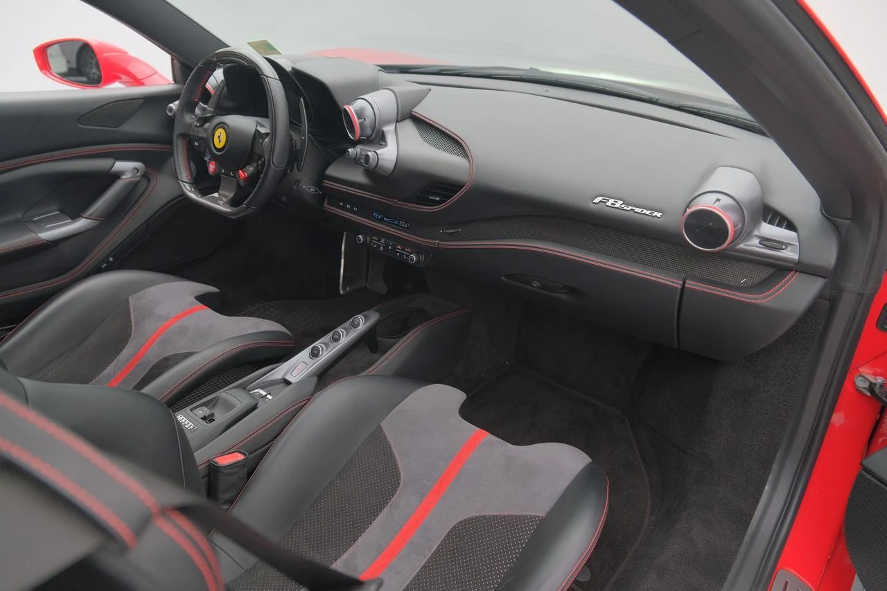 2022 Ferrari F8 Spider, 8/30