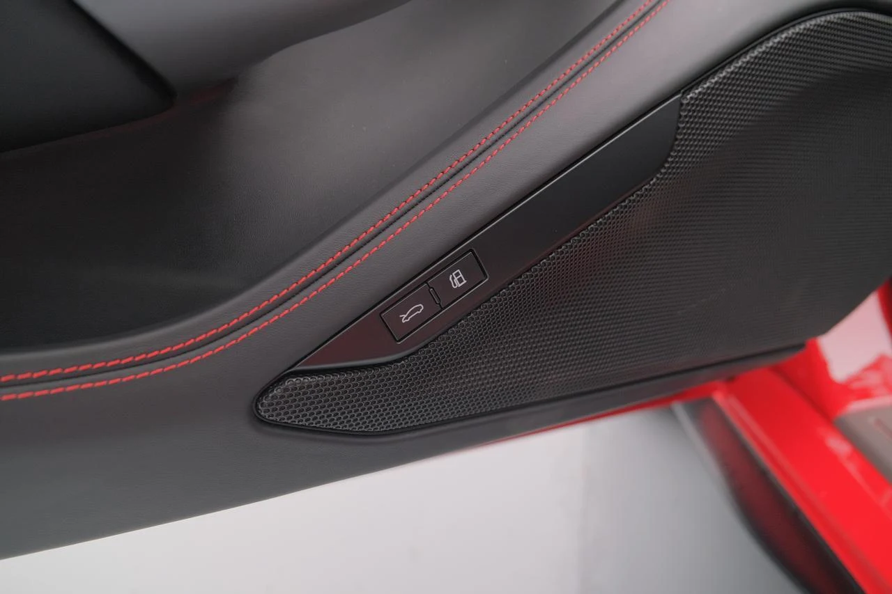 2022 Ferrari F8 Spider, 13/30