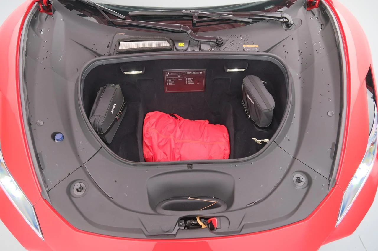 2022 Ferrari F8 Spider, 17/30