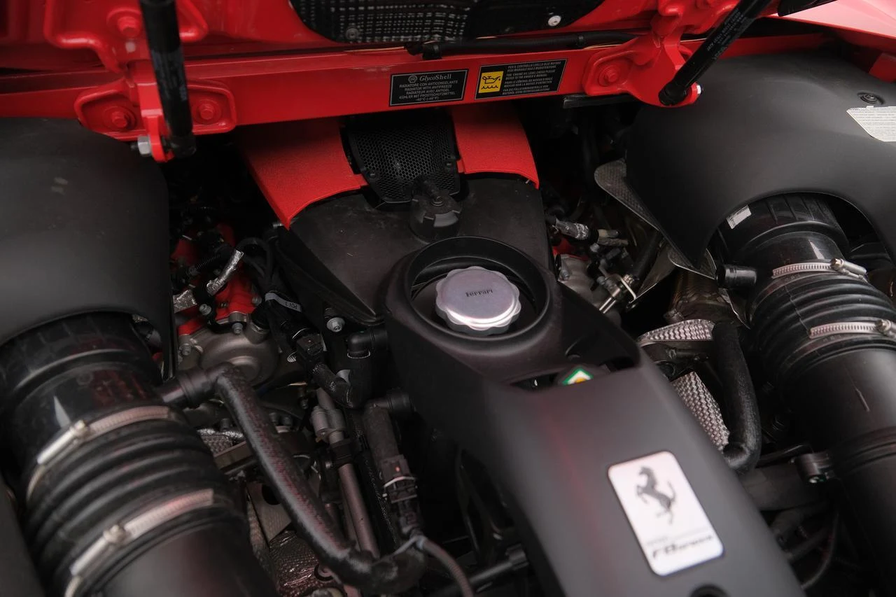 2022 Ferrari F8 Spider, 19/30