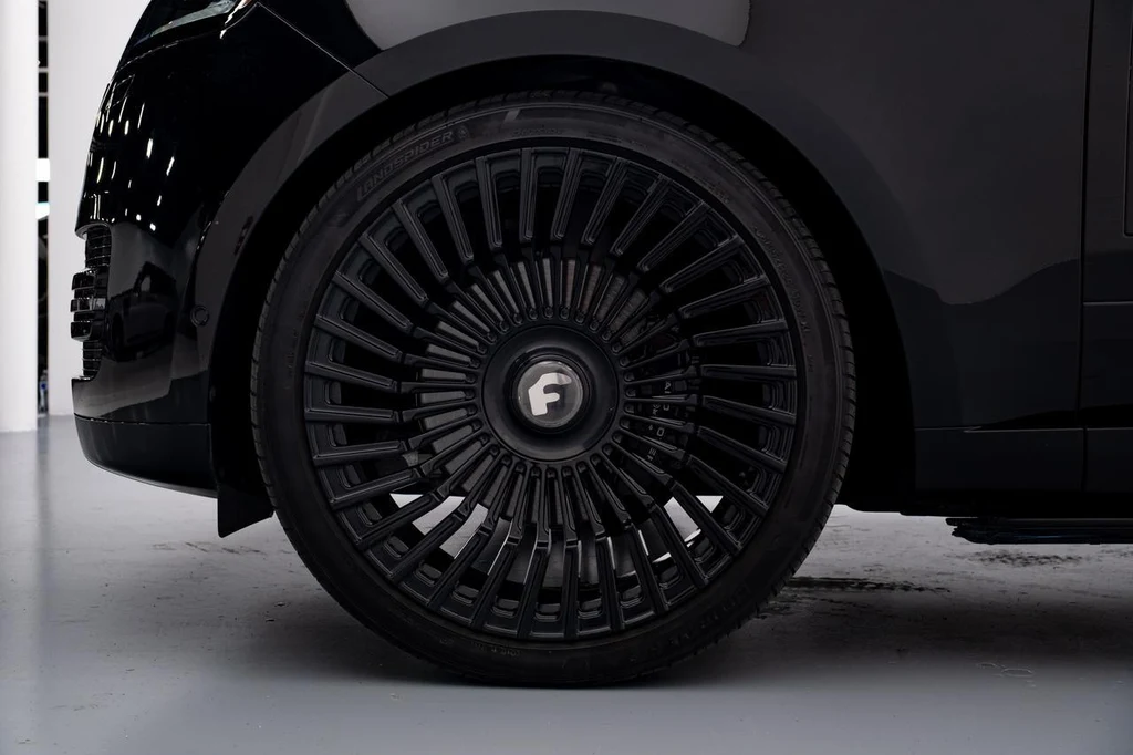 2025 Land Rover Range Rover SE LWB, 6/30