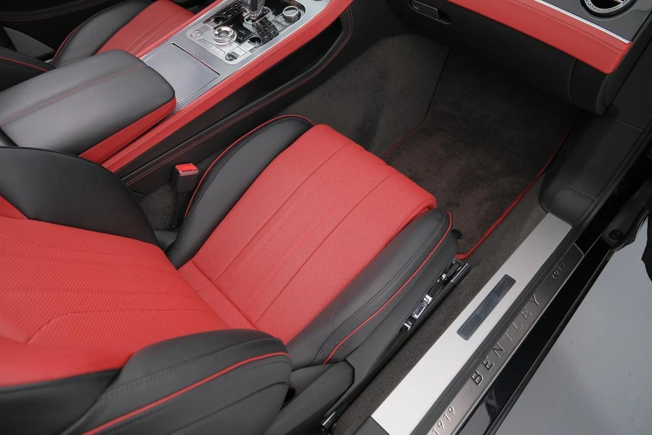 2020 Bentley Continental GT V8 Convertible, 15/30