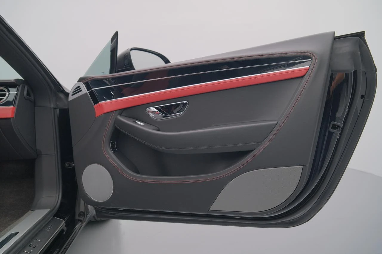2020 Bentley Continental GT V8 Convertible, 21/30