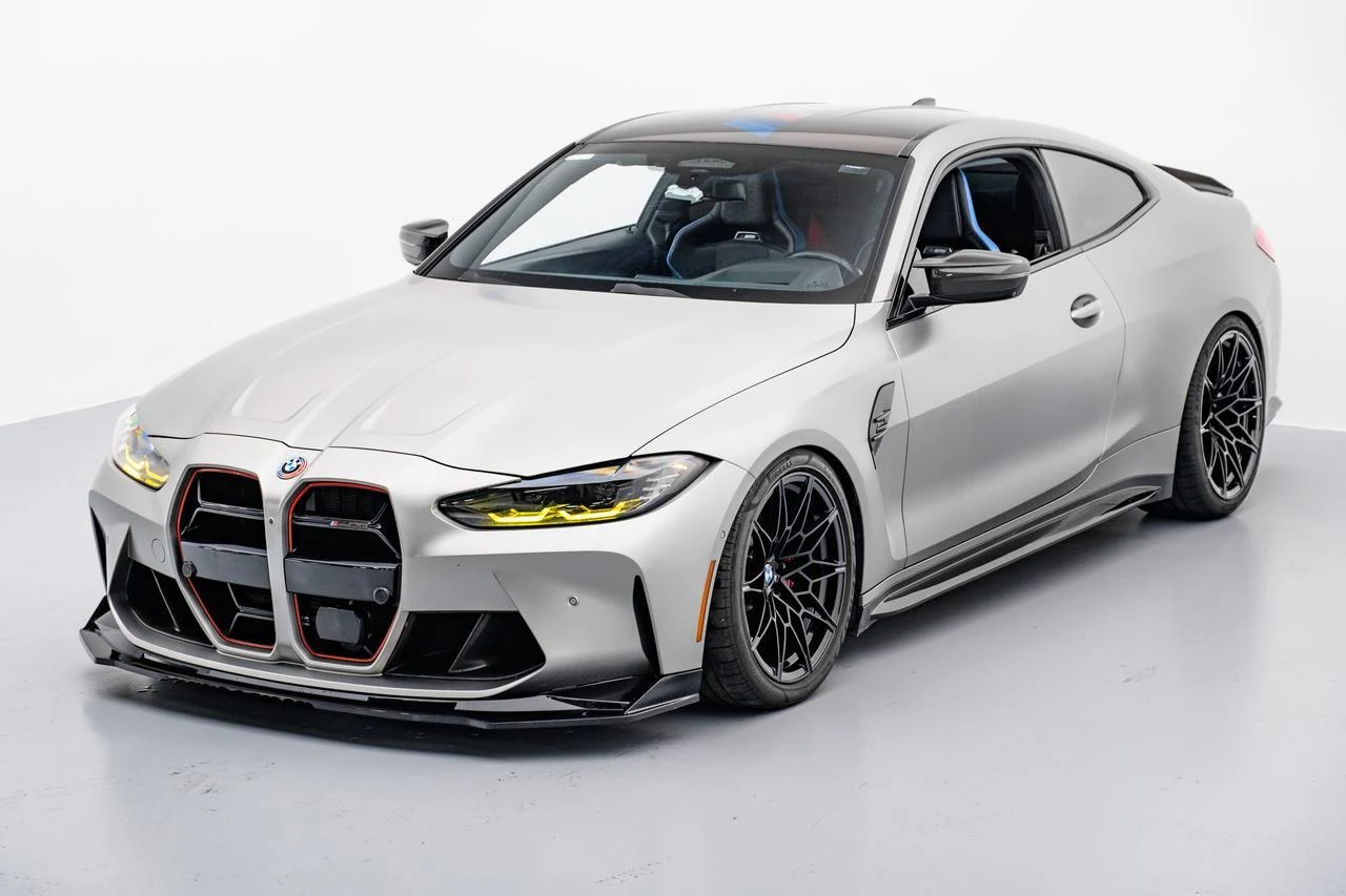 2022 BMW M4 Competition xDrive Coupe, 2/30