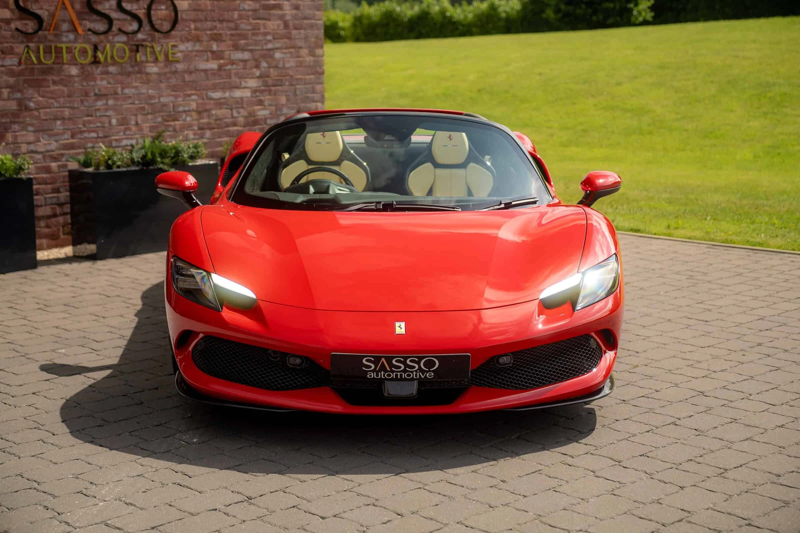 Ferrari 296 GTS, 5/10