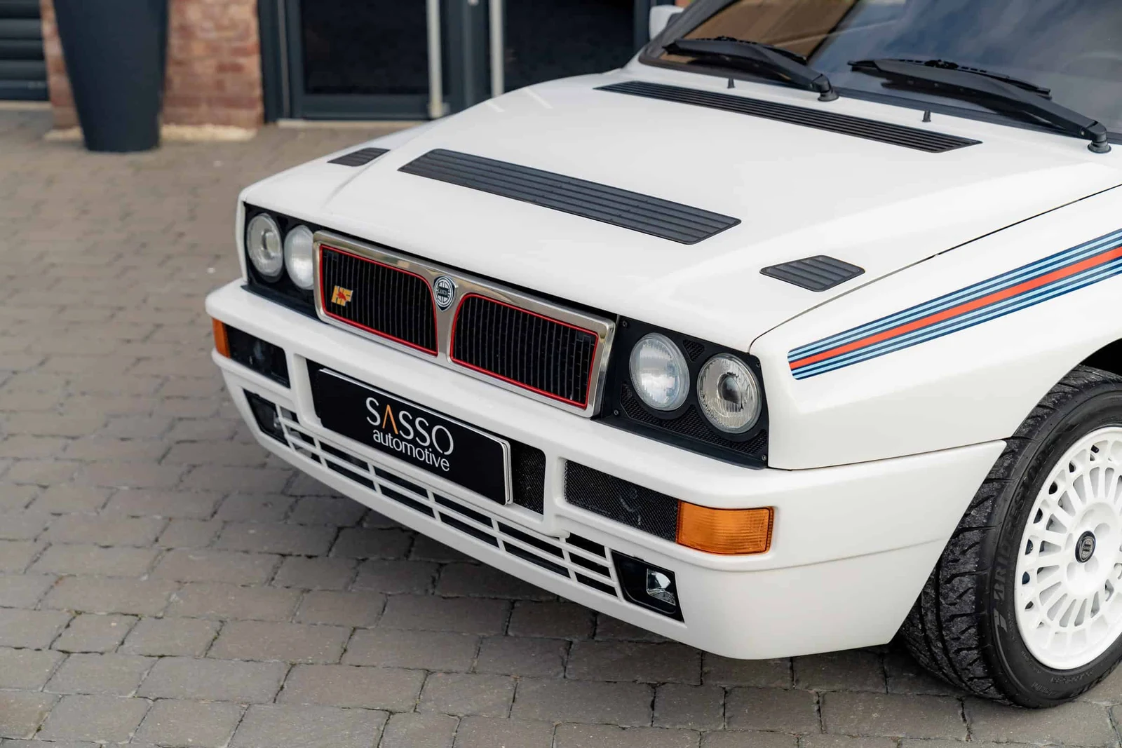 Lancia Delta Integrale Martini 5, 4/10