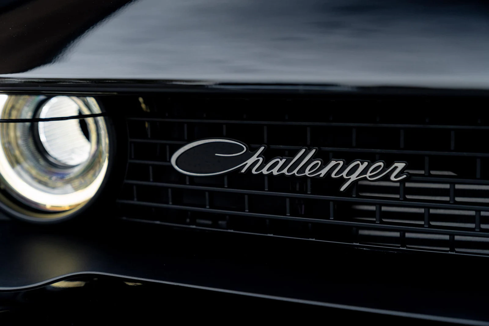 Dodge Challenger SRT Hellcat Redeye Widebody Black Ghost · P.O.R, 6/10